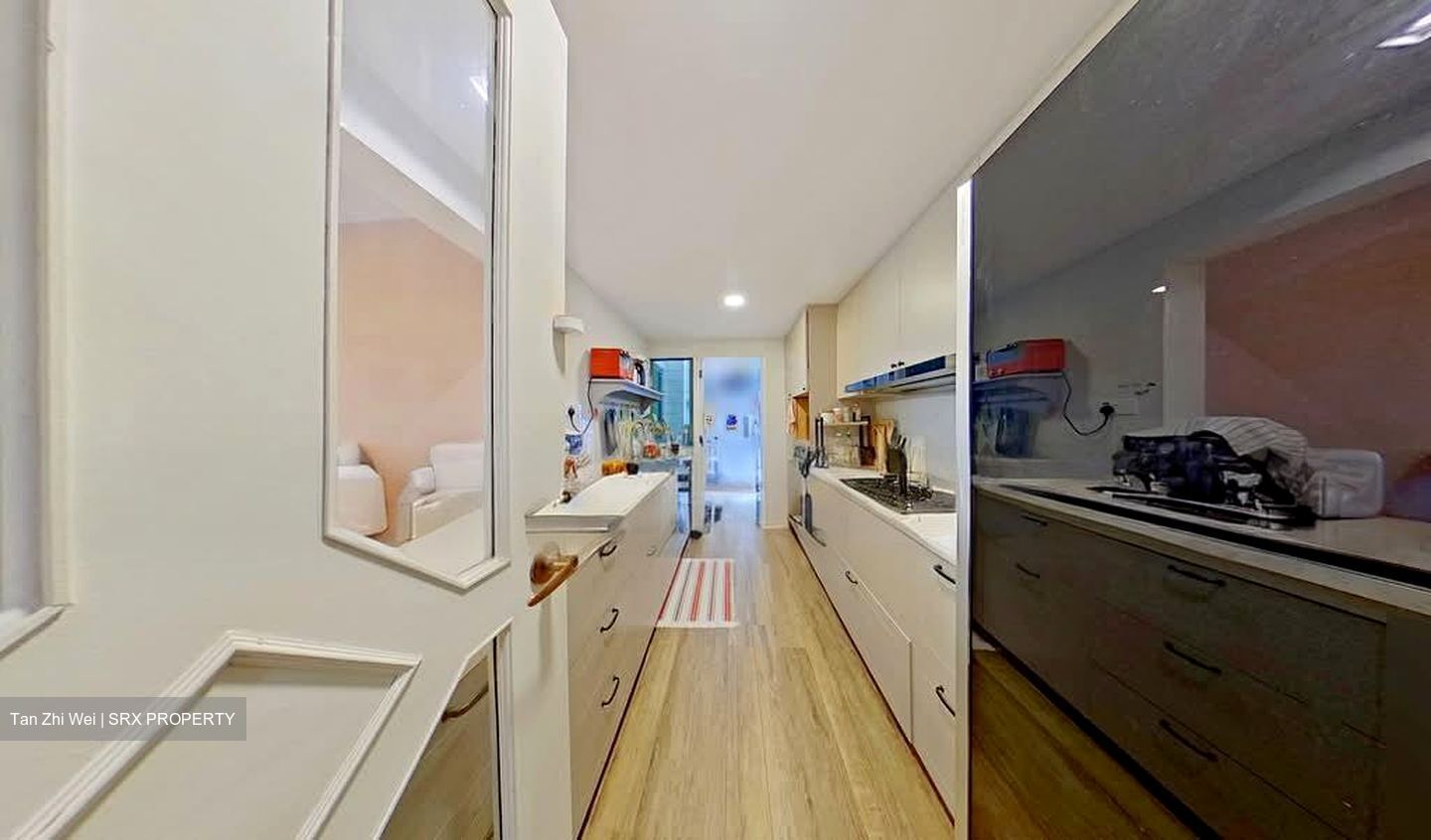 Stratford Court (D16), Condominium #534181611